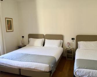 Albergo Isetta - Grancona - Camera da letto
