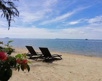Sea Coral Beach Resort - Telukbakau - Strand
