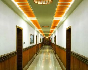 Park Hotel Gilgit - Gilgit - Hallway