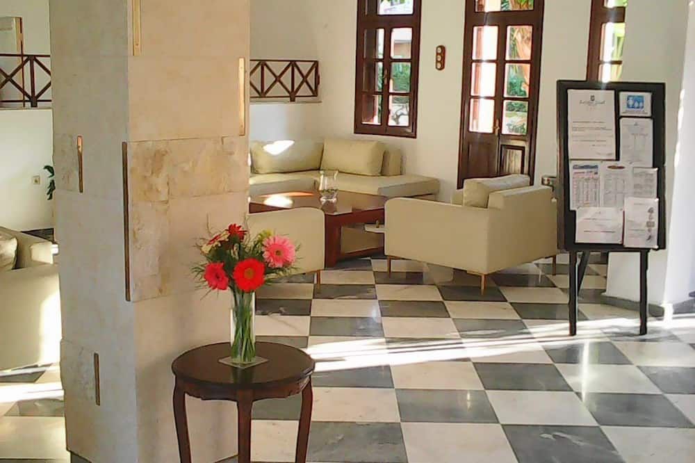 كاليدنا آيلاند هوتل - بانورموس (كاليمنوس) - ردهة