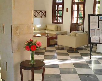 كاليدنا آيلاند هوتل - بانورموس (كاليمنوس) - ردهة