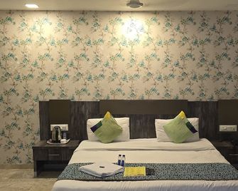 Hotel Krishna - Nagpur - Schlafzimmer