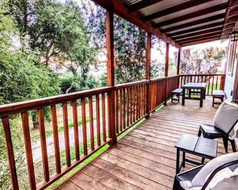 #10. Fox's Hillside Hideaway - with Firepit & Fireplace - Pauma Valley - Balcony