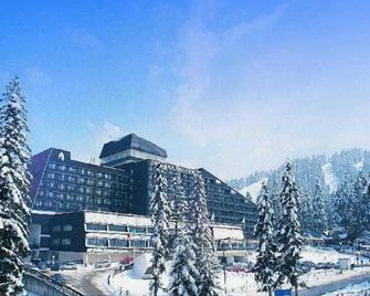 Hotel Samokov - Samokov - Edificio