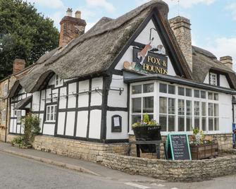 The Coach House Apartment - Tewkesbury - Budynek