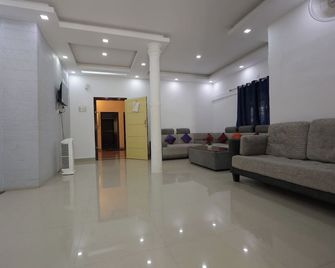 Taaraa Loca - Yoga , Spiritual n Dorms - Varkala - Lobby