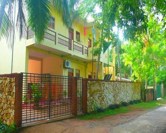 Hotel Finlanka - Hikkaduwa - Building