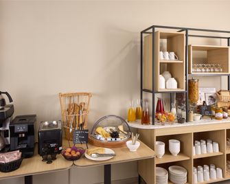 Quality Aparthotel Pau Porte des Pyrénées - Pau - Buffet