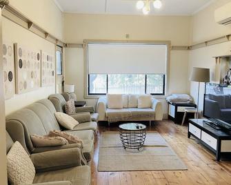 D103 Lemon Tree House - Footscray - Living room