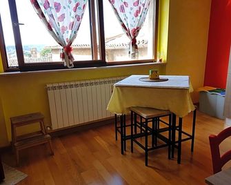 Bed and Breakfast Torre Polidori - Orvieto - Comedor