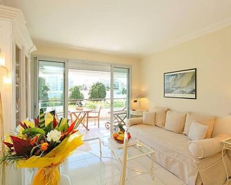 Apartment Cristal Croisette Cannes - קאן - סלון