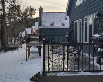 Cozy Modern Lake front Villa at Giants Ridge Ski Resort - Biwabik - Outdoors view