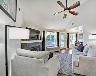 Claremore Getaway about 2 Mi to Historic District - Claremore