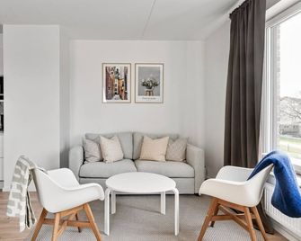Stylish Urban Home in Stockholm - Stockholm - Huiskamer