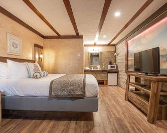 Sandy Duck - Queen Studio Room at Wanderlust Inn, Pet Friendly - Ocean Shores - Habitación
