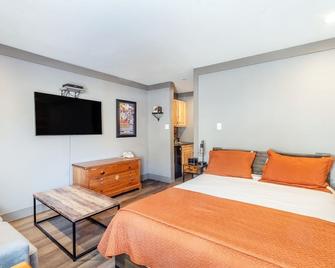 Mountainside Inn 207 by Alpine Lodging Telluride - Telluride - Bedroom