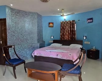 Am Resort - Yelagiri - Bedroom