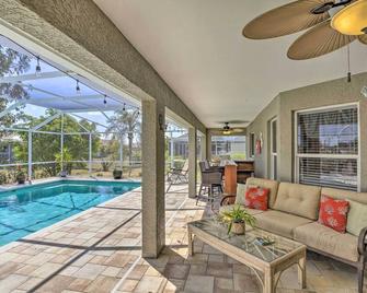 Lanai and Heated Pool Stunning Cape Coral Getaway - Cape Coral - Pool