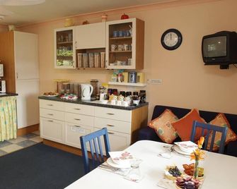 Triple Ensuite at Little Bullocks Farm - Bishop's Stortford - Salle à manger