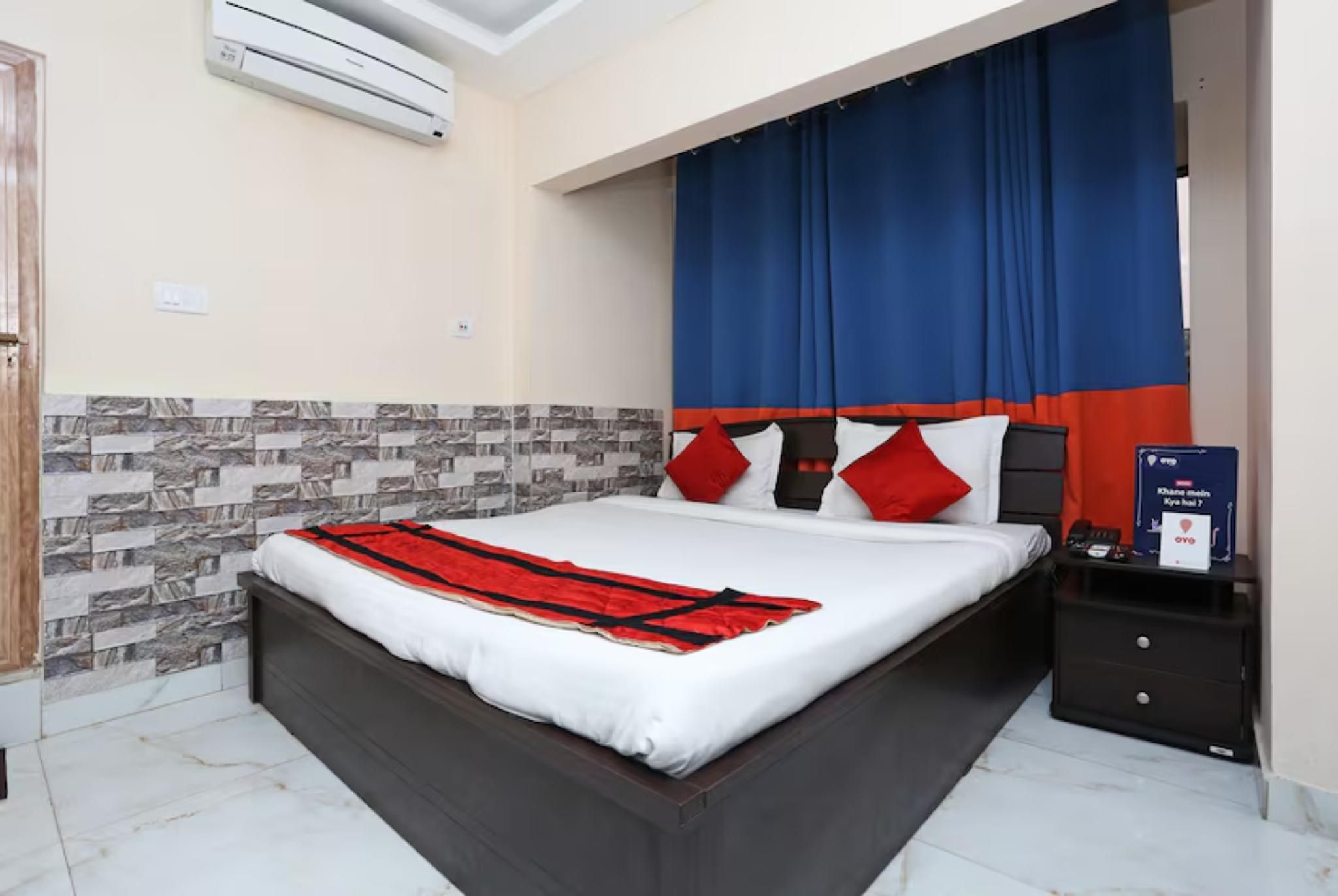 Goroomgo White Palace New Alipore Kolkata thumbnail 2
