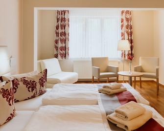 هوتل آن دين بليشين - سترالسوند - غرفة نوم