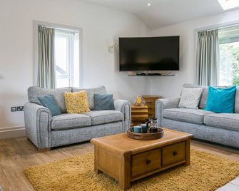 Bwthyn Alberts - Holyhead - Obývací pokoj
