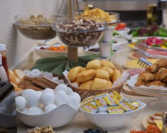 Grand Voyage Hotel - Almaty - Buffet