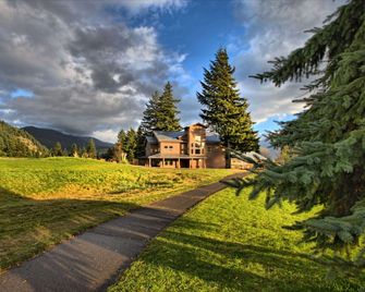 Carson Hot Springs Resort - Carson - Building