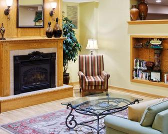 Country Inn & Suites by Radisson, Rock Falls, IL - Rock Falls - Living room