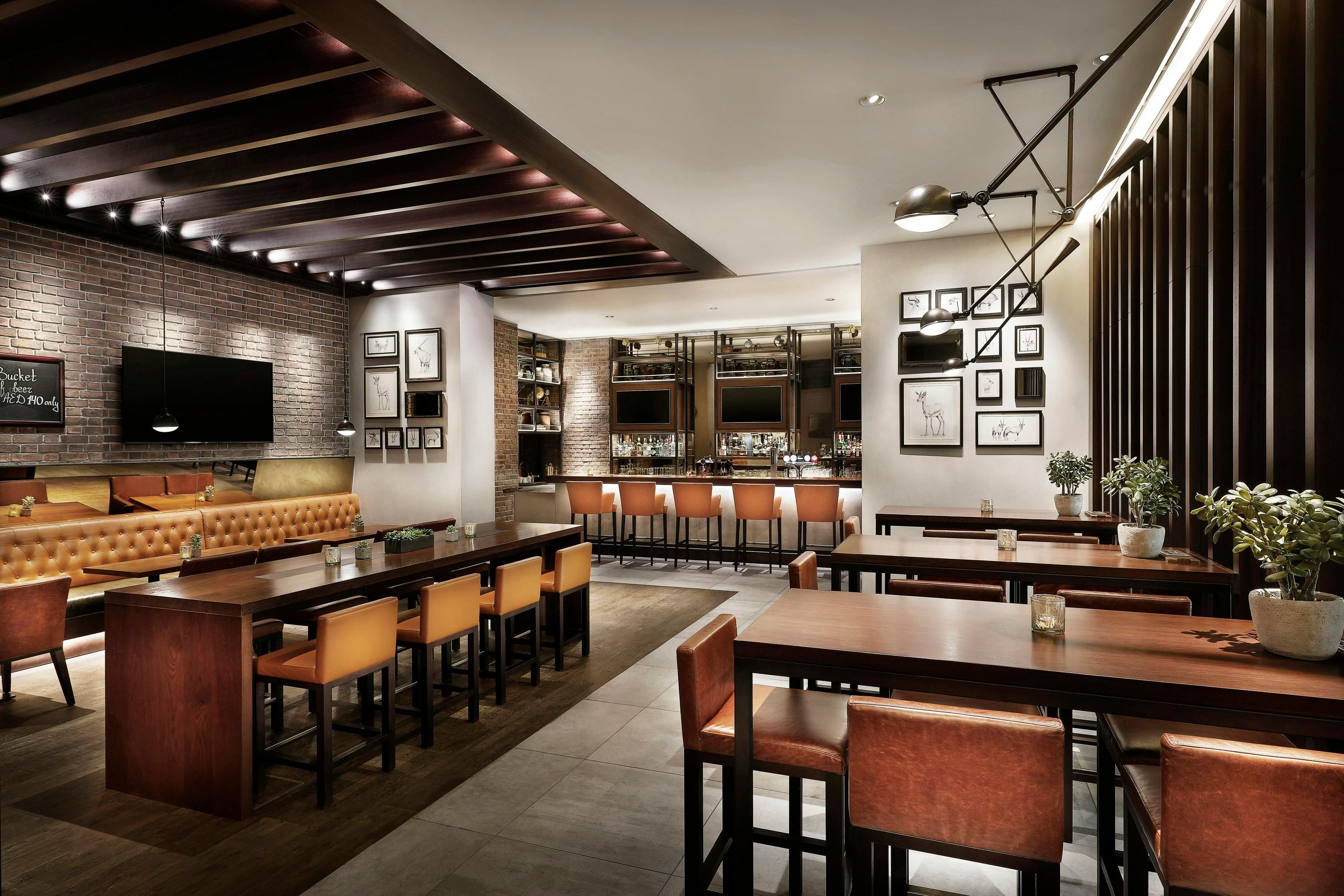 Hilton Garden Inn Dubai, Mall Avenue - דובאי - בר