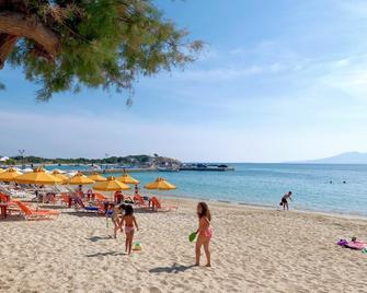 Hotel Semeli - Agios Prokopios - Beach