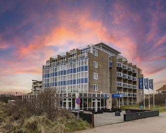 Fletcher Hotel Restaurant Zeeduin - Wijk aan Zee - Edificio