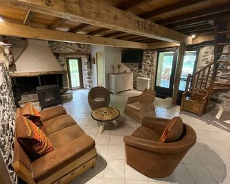 Grange De L' Agouadisand Its Mini Golf An Immersion in The Heart of Nature! - Aulus-les-Bains - Salon