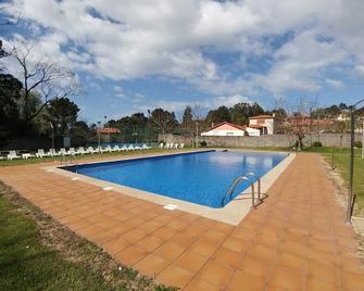 Hotel Novo Muiño - A Guarda - Zwembad