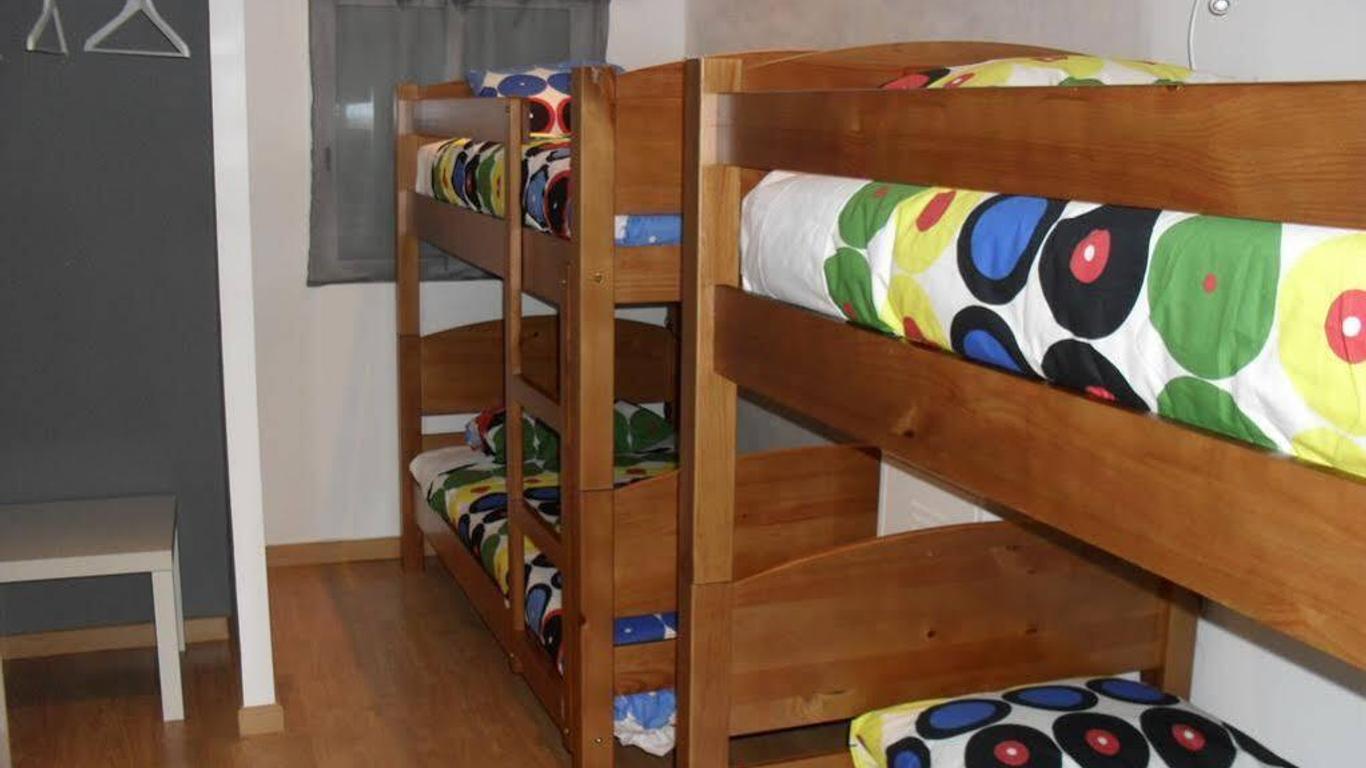 Green Wave Hostel