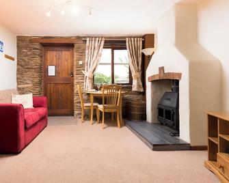 Hayloft - One bed barn conversion cottage with log burner @The Home Away South - Ilfracombe - Living room