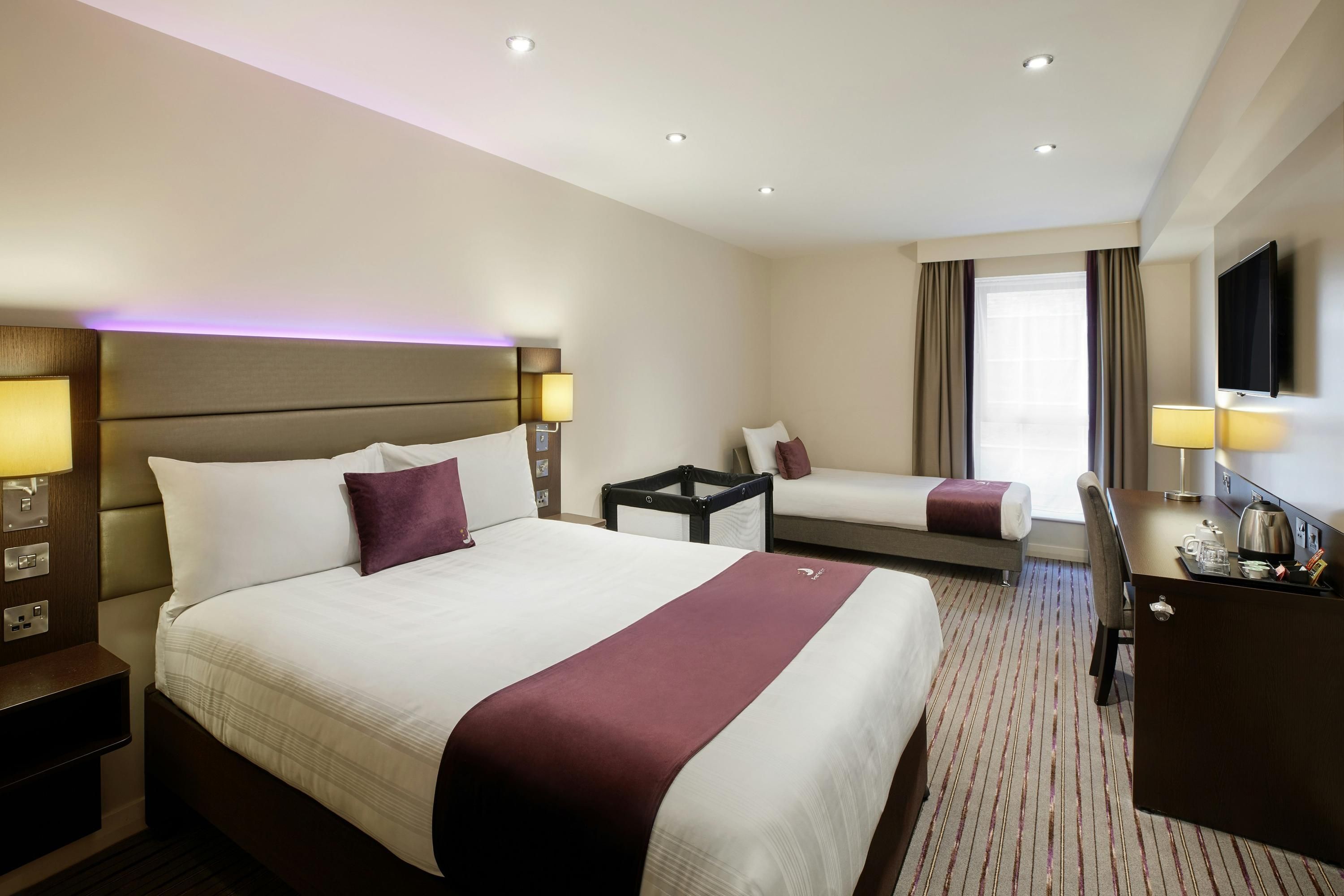 Premier Inn Wrexham North - A483 - Wrexham - Slaapkamer