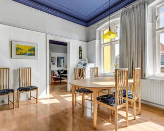 Beautiful Apartment In Aabenraa - Åbenrå - Sala de jantar