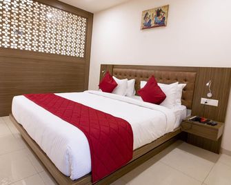 Aloka Stay Inn - Vellore - Slaapkamer