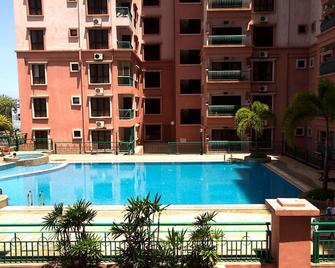 North Borneo Paradise @ Marina Court Resort Condo - Kota Kinabalu - Pileta