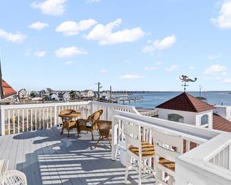 Tavern On The Bay Resort - Somers Point - Balkón