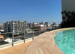 Darwin City Suites with Harbour View - Darwin - Piscina