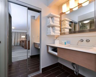 Hampton Inn & Suites by Hilton Calgary-University Northwest - Calgary