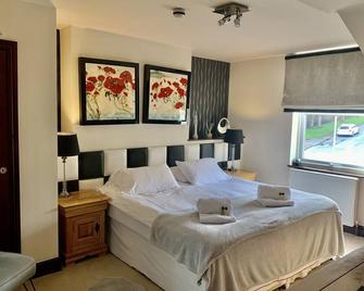 Jasmine House - Lutterworth - Bedroom