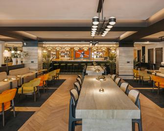 Marty Hotel Bordeaux - Tapestry Collection by Hilton - Burdeos - Bar