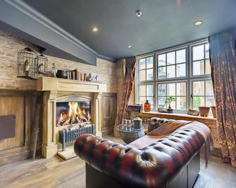 The Enchantment Chamber - York - Living room