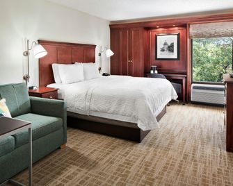 Hampton Inn Austin-North @ I-35 & Hwy 183 - Austin - Bedroom