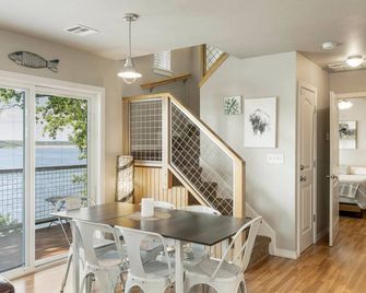 Hideaway at CrossTimbers Marina - Skiatook - Dining room