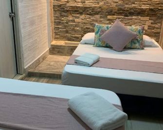 Hostal Catalleya - Cartagena - Bedroom