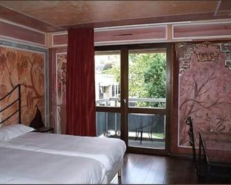 Hotel de la Gare - Aix-les-Bains - Bedroom